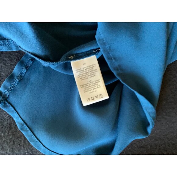 Van Heusen Womens Large Blue Blouse with Textured Sleeves - Picture 6 of 9